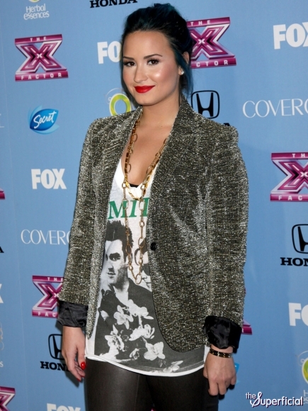 demi-lovato-leather-pants-x-factor-party-1106-10-435x580
